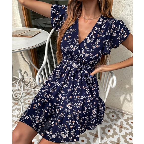 Boho Navy Blue Floral Lace Butterfly Sleeve Belted Mini Dress - Picture 2 of 13